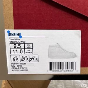 Sk8-Hi ‘True White’ Vans